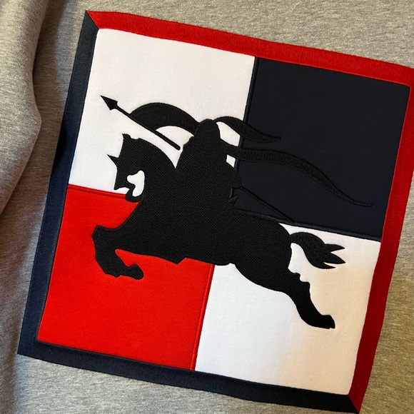 Burberry sweatshirt/sweater - Picture 7 of 8